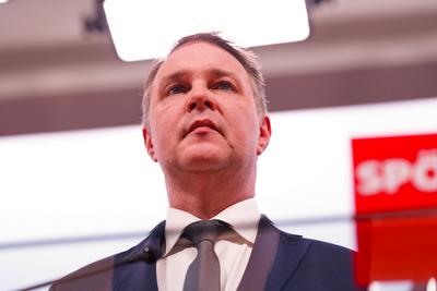 13.02.2025: ?sterreich, Wien, Europa: Pressekonferenz - Statement von SP?-Chef Andreas Babler nach dem SP?-Bundesparteip-stock-foto