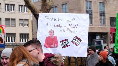 13.500 Menschen demonstrierten in K?ln gegen Rechts und die AfD ? ein starkes Zeichen f?r Demokratie, Vielfalt und eine offene Gesellschaft.-stock-foto