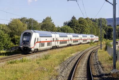 Bahnfahrt, G?ubahn mit IC Intercity. // DEU, Deutschland, Baden-W?rttemberg, Tuttlingen, 09.09.2020. *** Train journey,-stock-foto