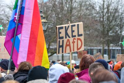 Demonstrationszug des CSD M?nster e.V. auf dem Schlo?platz-stock-photo