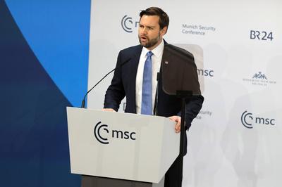 Der Vizepr?sident der Vereinigten Staaten von Amerika (USA), JD Vance, bei seiner Ansprache bei der M?nchner Sicherheitskonferenz am 14. Februar 2025.-stock-photo