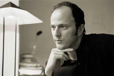 Bildnummer: 54453939  Datum: 27.05.1993  Copyright: imago/gezettBYBLOS VERLAG Jeffrey EUGENIDES, NY, geb 1960 in Grosse Point. Die SELBSTMORDSCHWESTERN Roman -BYBLOS VERLAG in 17 Sprachen ?bersetzt beim Interwiev im BYBLOS VERLAG in Berlin am 27.05.1993 in Berlin. kultur people literatur kbdig xo0x 1993 quer Schriftsteller literatur Autor Portrait Persoenlichkeit Author writing writer Culture Kulture Dichter Poet  o0 swBildnummer 54453939 Date 27 05 1993 Copyright Imago  Byblos Verlag Jeffrey Eugenides NY geb 1960 in Size Point the  Novel Byblos Verlag in 17 Languages translated the Interwiev in Byblos Verlag in Berlin at 27 05 1993 in Berlin Culture Celebrities Literature Kbdig xo0x 1993 horizontal Writer Literature Author Portrait Personality author Writing Writer Culture Kulture Poet Poet o0 black and white-stock-foto