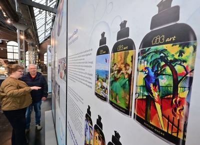 Die neue Ausstellung im Industriemuseum Chemnitz hei?t "fit-stock-photo