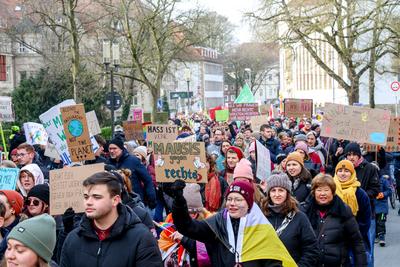 Demonstrationszug des CSD M?nster e.V. auf der Universit?tsstra?e-stock-photo