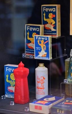 Die neue Ausstellung im Industriemuseum Chemnitz hei?t "fit-stock-photo