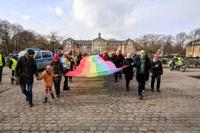 Demonstrationszug des CSD M?nster e.V. vor dem Schlo?-stock-photo