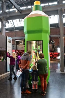 Die neue Ausstellung im Industriemuseum Chemnitz hei?t "fit-stock-photo