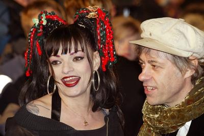 Bildnummer: 56527470  Datum: 10.02.2003  Copyright: imago/Future ImageCinema for Peace-Gala im Konzerthaus am Gendarmenmarkt, Berlin Nina Hagen, Bob Geldof People Kultur Musik Entertainment x0x xsk 2003 quer Aufmacher S?ngerin Musiker  56527470 Date 10 02 2003 Copyright Imago Future Image Cinema for Peace Gala in Konzerthaus at Gendarmenmarkt Berlin Nina Hagen Bob Geldof Celebrities Culture Music Entertainment x0x xSK 2003 horizontal Highlight Singer Musician-stock-foto