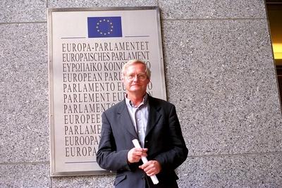 Politiker Andre Brie (GER/PDS) - Mitglied der Konf?deralen Fraktion der Vereinten Europ?ischen Linken - Nordische Gr?ne-stock-photo