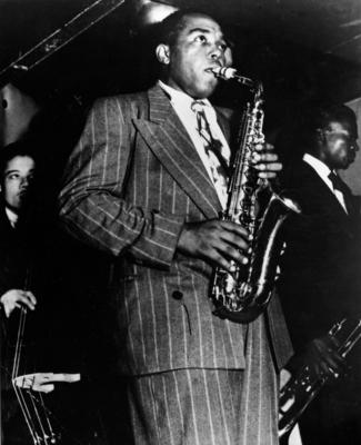 Publicity photo of Charlie Parker, circa 1944 Cinema Publishers Collection - No Release - For Editorial Use Only. Holly-stock-foto