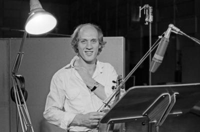 Hermann van Veen Der niederl?ndische S?nger und Songwriter Hermannn van Veen singt das Lied Auseinan-stock-foto