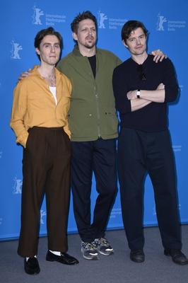 Jack Farthing, Jan-Ole Gerster, Sam Riley-stock-foto
