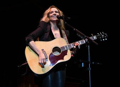 WEST PALM BEACH, FL - NOVEMBER 20: Sheryl Crow performs at The I Think Amphitheatre on November 20, 2021 in West Palm B-stock-photo