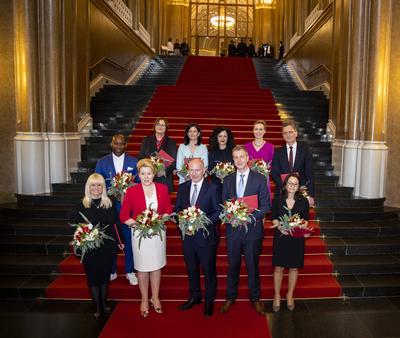 Neue Senatoren (von oben Links nach unten Rechts) Senator f?r Kultur, Zusammenhalt, Engagement- und Demokratief?rderung-stock-foto