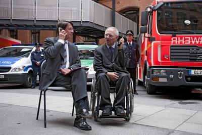 Schaeuble und Koerting bei Freischaltung Digitalfunknetz BOS Berlin DEU Deutschland Berlin 2005 05-stock-foto