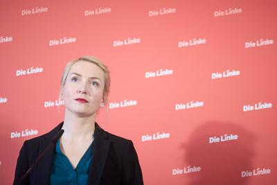 Berlin, Pressekonferenz Die Linke mit Ines Schwerdtner und Heidi Reichinnek-stock-foto