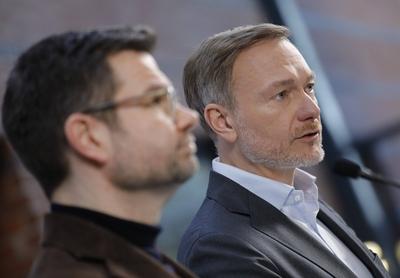 FDP-Generalsekret?rs Dr. Marco Buschmann MdB., Christian Lindner MdB, Bundesvorsitzender der Freien Demokratischen Parte-stock-photo