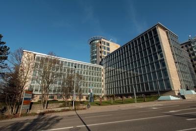 Zentrale und Unternehmenssitz der Bausparkasse Schw?bisch Hall Hohenlohe Baden W?rttemberg Deutsc-stock-foto