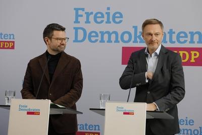 FDP-Generalsekret?rs Dr. Marco Buschmann MdB., Christian Lindner MdB, Bundesvorsitzender der Freien Demokratischen Parte-stock-photo