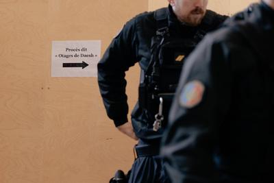 Trial of Mehdi Nemmouche for holding French journalists under the Islamic State in Syria-stock-foto
