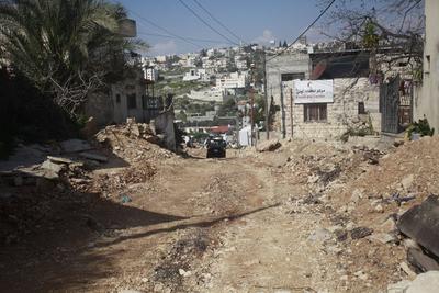 Damage to Palestinian homes caused by an Israeli military raid on the Nour Shams refugee camp near Tulkarem-stock-foto