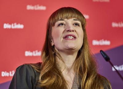 Die Linke nach der Klausur - Heide Reichinnek-stock-foto