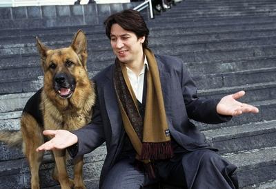 KOMMISSAR REX Tanz auf dem Vulkan Detlef R?nfeldt TOBIAS MORETTI und REX C42372 ?berschrift K-stock-foto