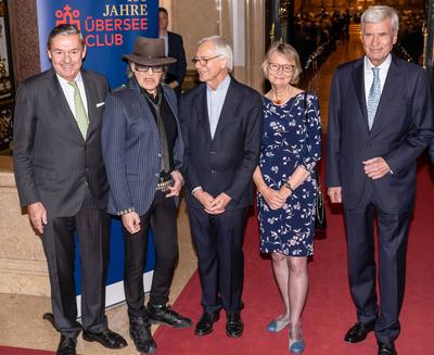 Jubil?ums-Veranstaltung 100 Jahre ?bersee-Club Hamburger Ehrenb?rger im Gespr?ch im Rathaus - Michael Behrendt, Pr?siden-stock-foto