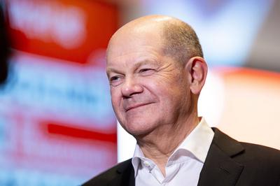 Olaf Scholz in Emden-stock-foto