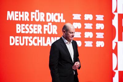 Olaf Scholz in Emden-stock-foto