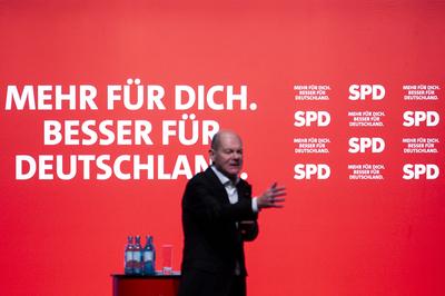 Olaf Scholz in Emden-stock-foto