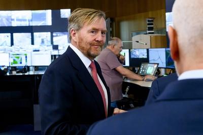 King pays working visit to A16 route Rotterdam, Rotterdam, The Netherlands-stock-foto