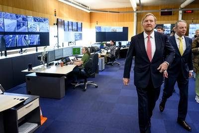 King pays working visit to A16 route Rotterdam, Rotterdam, The Netherlands-stock-foto