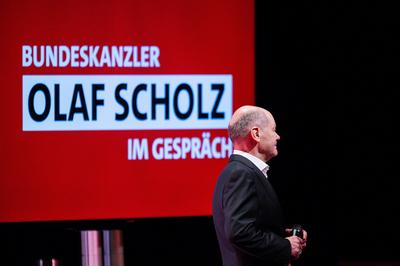 Olaf Scholz in Emden-stock-foto