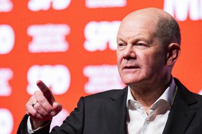 Olaf Scholz in Emden-stock-foto