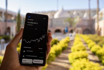 Themenbild - Depot mit ETFs beim Neobroker Trade Republic Bank, 25.06.2024 Themenbild - Depot mit ETFs beim Neobroker Tr-stock-photo