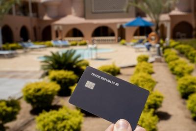 Themenbild - VISA Debitkarte vom Neobroker Trade Republic Bank, 25.06.2024 Themenbild - VISA Debitkarte vom Neobroker Tr-stock-photo