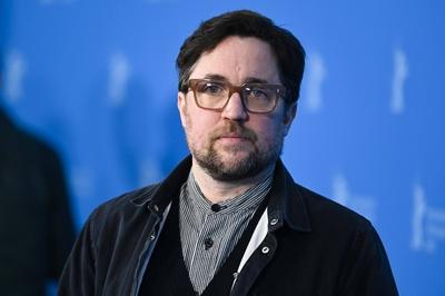 Dylan Southern pose at the The Thing with Feathers photocall during the 75th Berlinale International Film Festival Berlin at Grand Hyatt Hotel on February 18, 2025 in Berlin Berlin Deutschland *** Dylan Southern pose at the The Thing with Feathers photocall during the 75th Berlinale International Film Festival Berlin at Grand Hyatt Hotel on February 18, 2025 in Berlin Berlin Germany-stock-foto