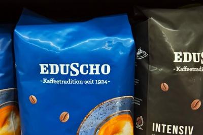 Eduscho Kaffee. Eduscho ist heute in Deutschland ein Markenname der Tchibo GmbH f?r das gleichnamige Kaffeemischprodukt,-stock-foto
