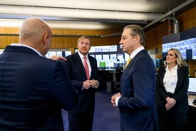 King pays working visit to A16 route Rotterdam, Rotterdam, The Netherlands-stock-foto