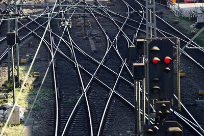Gleisanlagen am Hauptbahnhof in Hamburg, Deutschland *** Railway tracks at the main station in Hamburg, Germany-stock-foto