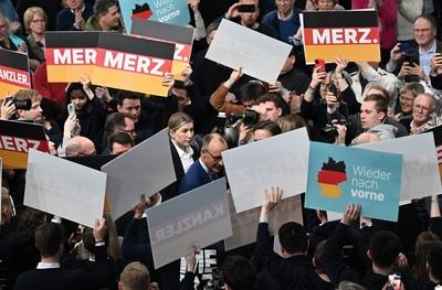 GER, Friedrich Merz (Kanzlerkandidat CDU) in der CDU Hochburg Vechta-stock-foto