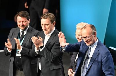 GER, Friedrich Merz (Kanzlerkandidat CDU) in der CDU Hochburg Vechta-stock-foto
