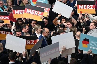 GER, Friedrich Merz (Kanzlerkandidat CDU) in der CDU Hochburg Vechta-stock-foto