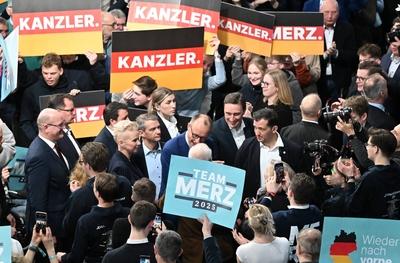 GER, Friedrich Merz (Kanzlerkandidat CDU) in der CDU Hochburg Vechta-stock-foto
