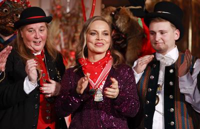Presentation of the golden jesters bell / Regina Halmich bekommt im Europa-Park die Goldene Narrenschelle 2025 der Vereinigung Schw?bisch-Alemannischer Narrenz?nfte (VSAN)-stock-photo