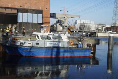 Taufe des neuen Forschungsschiffes Vektor am 20.02.2025 in Hamburg Das Fraunhofer Centrum f?r Maritime Logistik CML im Harburger Binnenhafen entwickelt innovative L?sungen f?r den maritimen Sektor, die weltweit eingesetzt werden HH Deutschland-stock-photo