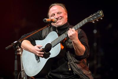 Bildnummer: 58659153  Datum: 30.10.2012  Copyright: imago/STAR-MEDIAS?nger, Gitarrist und Schauspieler Axel Prahl ( GER ). S?nger, Gitarrist und Schauspieler Axel Prahl ( GER ) w?hrend eines Konzertes mit dem Inselorchester Blick aufs Mehr am 01.11.2012 im Gewandhaus zu Leipzig. Entertainment Kultur People Musik Aktion xsp x0x 2012 quer Highlight premiumd 2012 quer Querformat Auftritt Band B?hne Buschfunk concert concerts Deutschland Konzert Konzerte Kultur Kunst live Musik Musiker Person Personen Sachsen Show Tour Tournee Unterhaltung  58659153 Date 30 10 2012 Copyright Imago Star Media Singer Guitarist and Actor Axel Prahl ger Singer Guitarist and Actor Axel Prahl ger during a Concerts with the  Glance up more at 01 11 2012 in Gewandhaus to Leipzig Entertainment Culture Celebrities Music Action shot xsp x0x 2012 horizontal Highlight premiumd 2012 horizontal Landscape Appearance Tie Stage Busch radio Concert Concerts Germany Concert Concerts Culture Art Live Music Musician Person People Saxony Show Tour Tour Entertainment-stock-foto