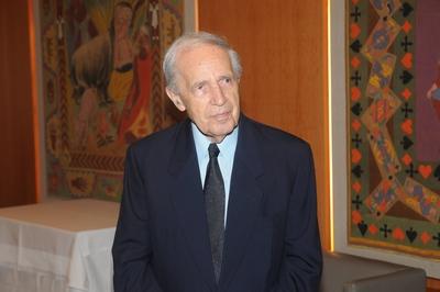 Bildnummer: 55640003  Datum: 30.07.2011  Copyright: imago/Manfred Siebinger2011 - Pierre Boulez - Verleihung - Ehrenzeichen des Landes Salzburg - Salzburg, ?sterreich  Kultur People  Musik Ehrung Auszeichnung xsp 2011 quer 2011 Pierre Boulez Ehrenzeichen Land SalzburgBildnummer 55640003 Date 30 07 2011 Copyright Imago Manfred Inger screen 2011 Pierre Boulez award Ceremony EHRENZEICHEN the Country Salzburg Salzburg Austria Culture Celebrities Music Ceremony Award xsp 2011 horizontal 2011 Pierre Boulez EHRENZEICHEN Country Salzburg-stock-foto