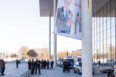 Banner Protestaktion vor Paul L?be Haus-stock-foto